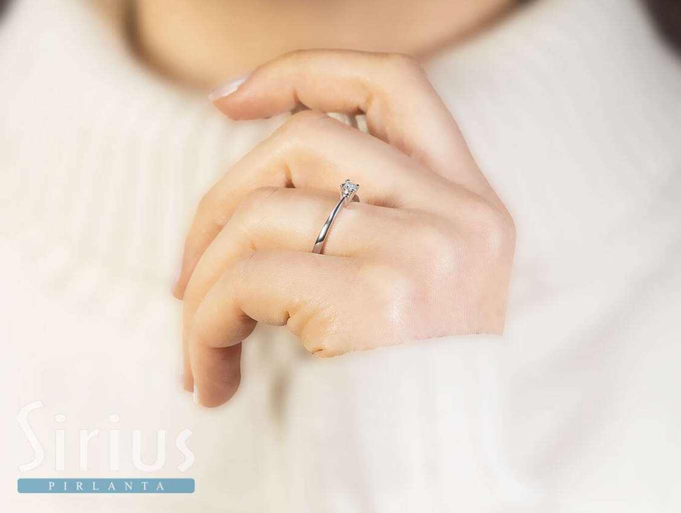 Bague solitaire diamant 0,15 carat