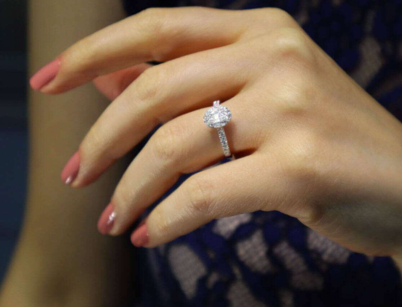 Bague baguette en diamant de 0,43 carat au total