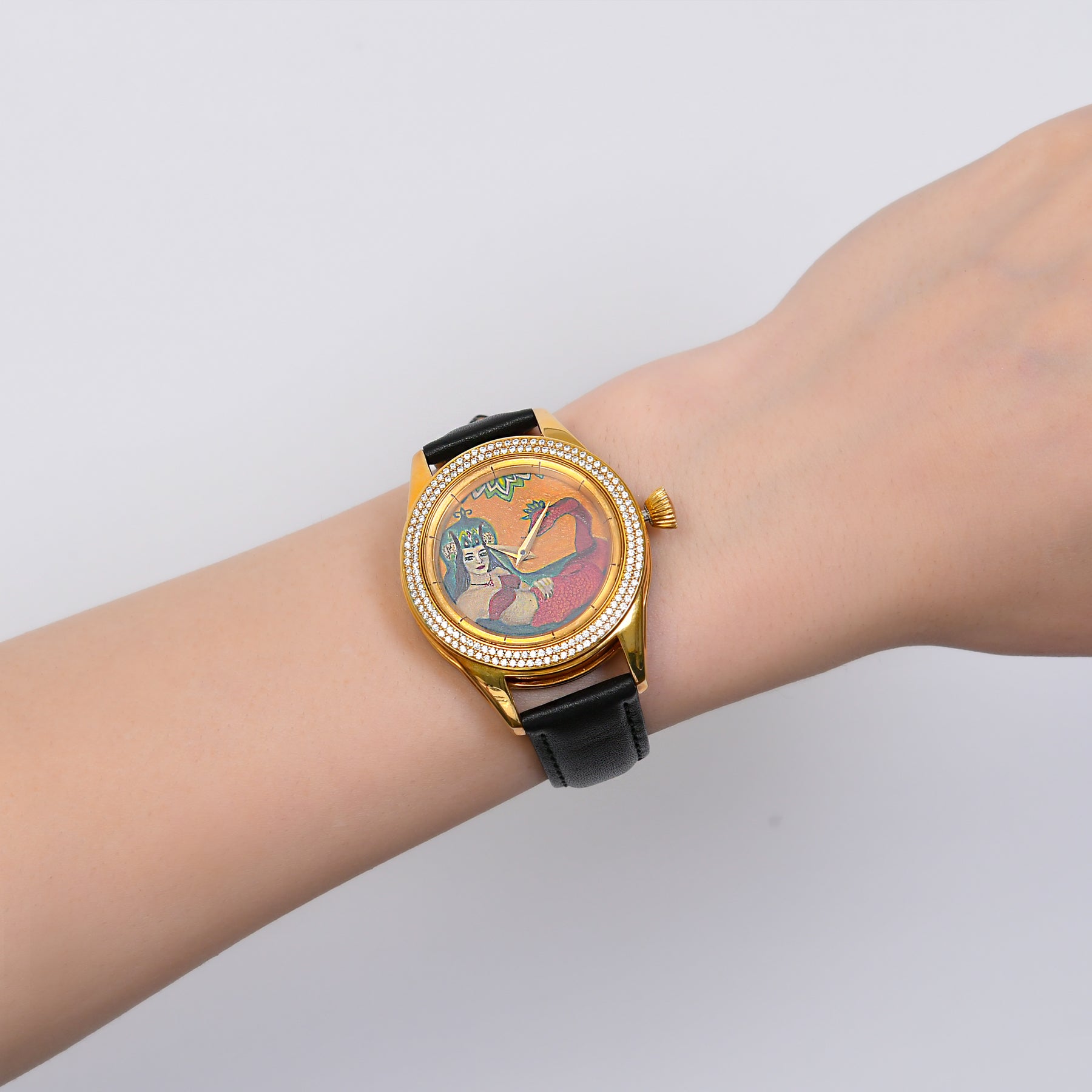 Beautiful Sahmaran Painted Clock