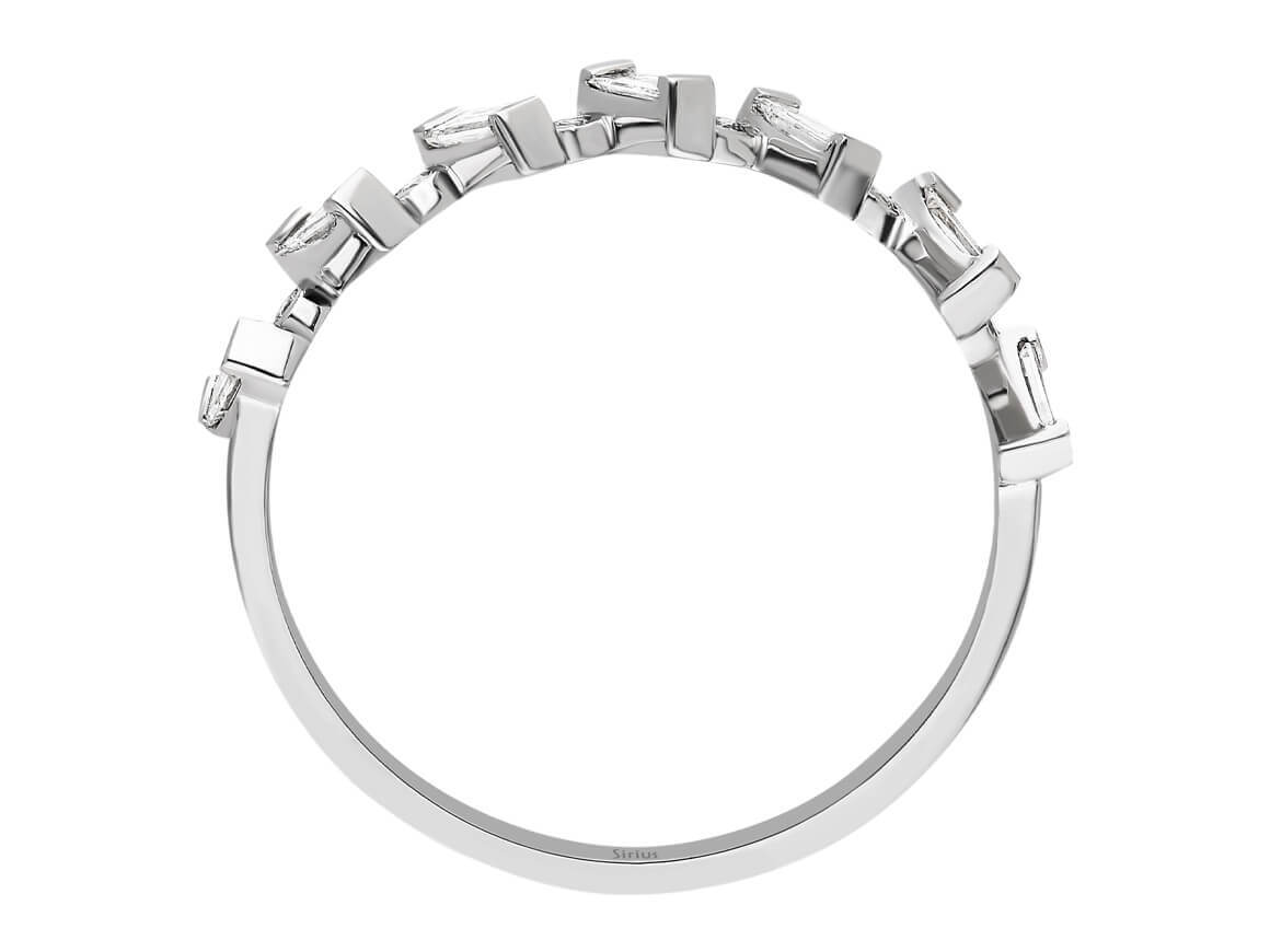 Birgie Halb-Eternity-Ring mit Baguette- und runden Diamanten