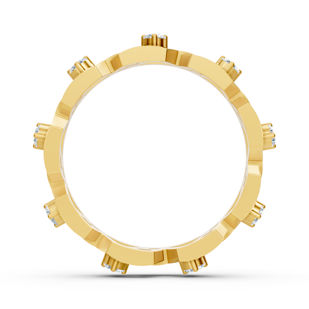 Geometric yellow gold ring with diamonds