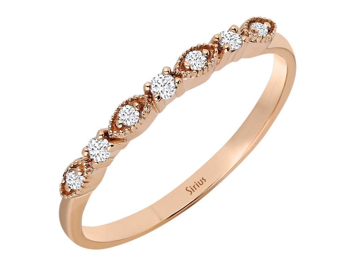 Birgie Zarter Diamantring mit sieben Diamanten (0,10 Karat)