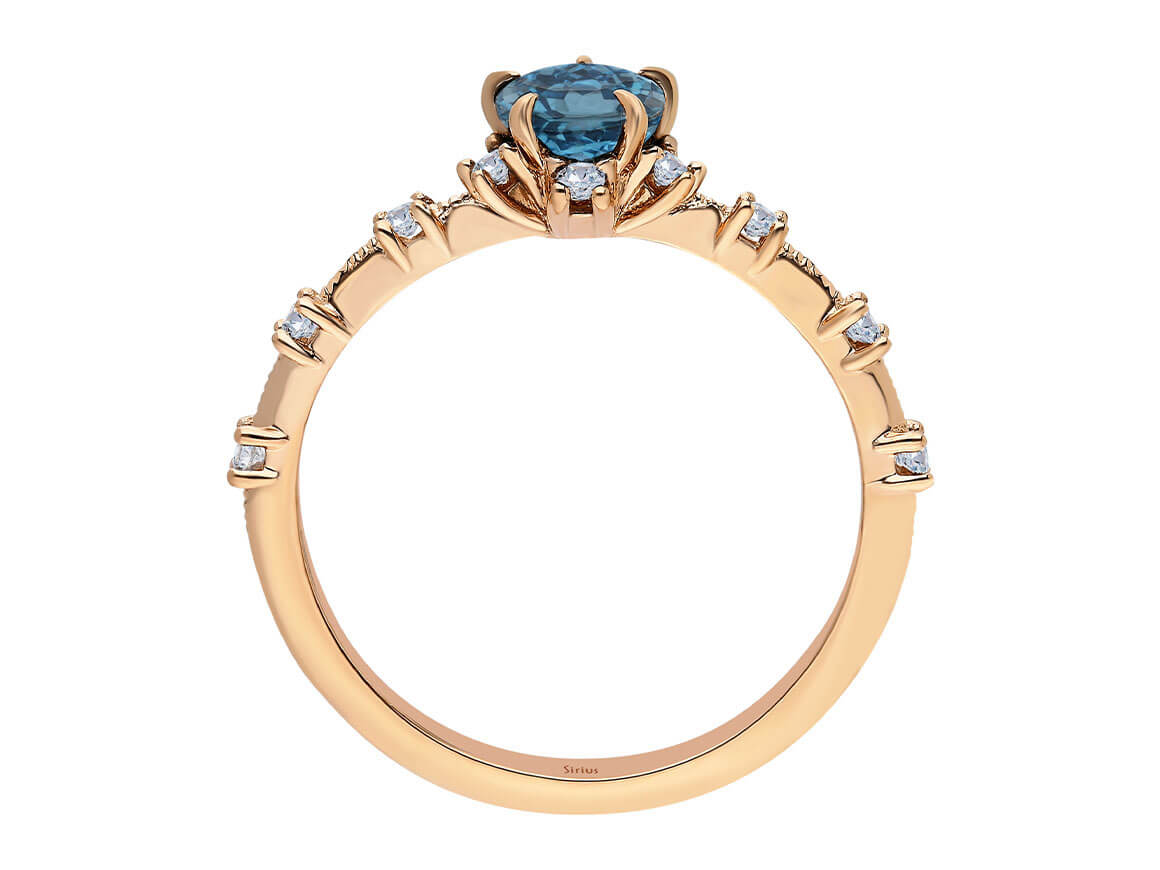 Birgie Ring mit London Blauem Topas und Diamanten