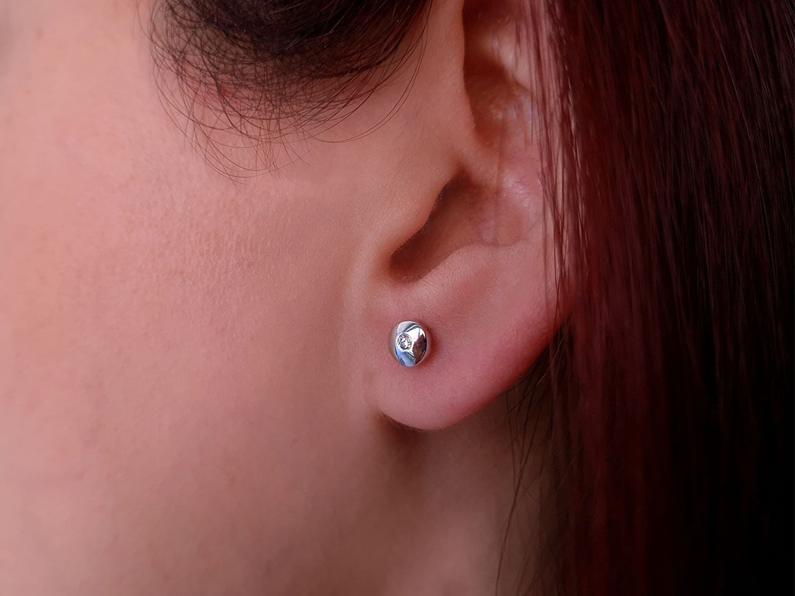 Boucles d'oreilles clous diamant 0,05 carat