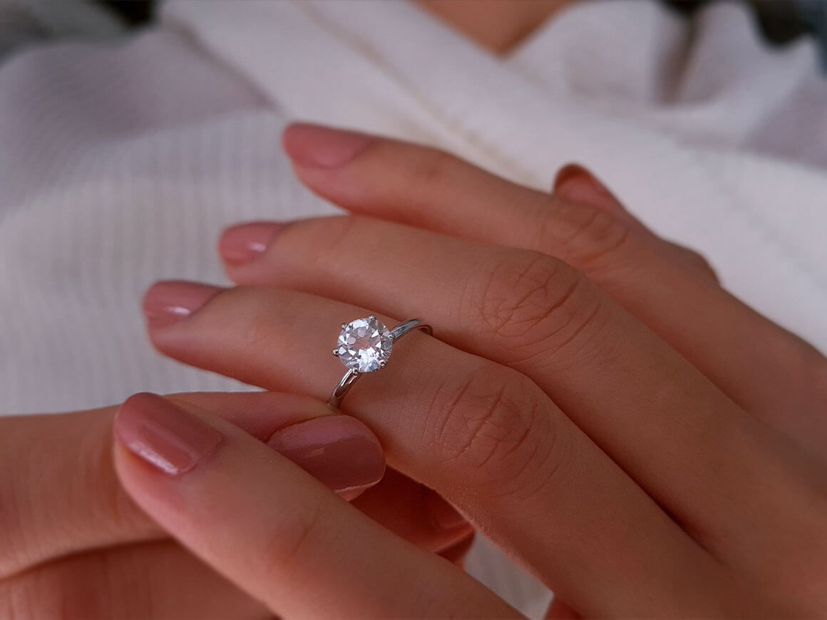 Bague Nora diamant et topaze blanche
