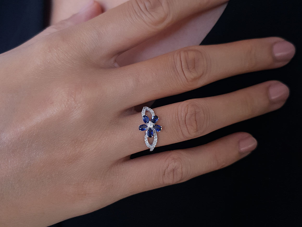 Diamond and Oval Sapphire Violet Ring