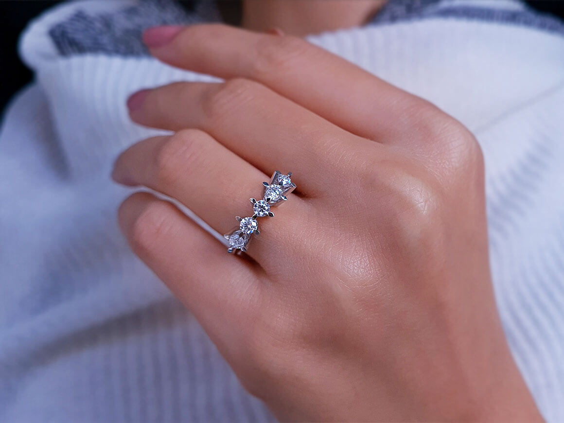 Alliance 5 pierres diamant 0,70 carat