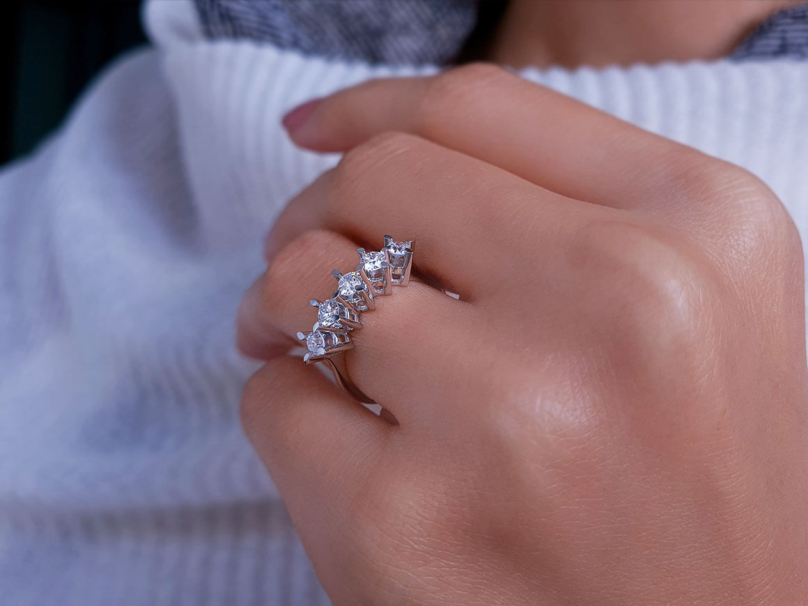 Alliance 5 pierres diamant 0,70 carat