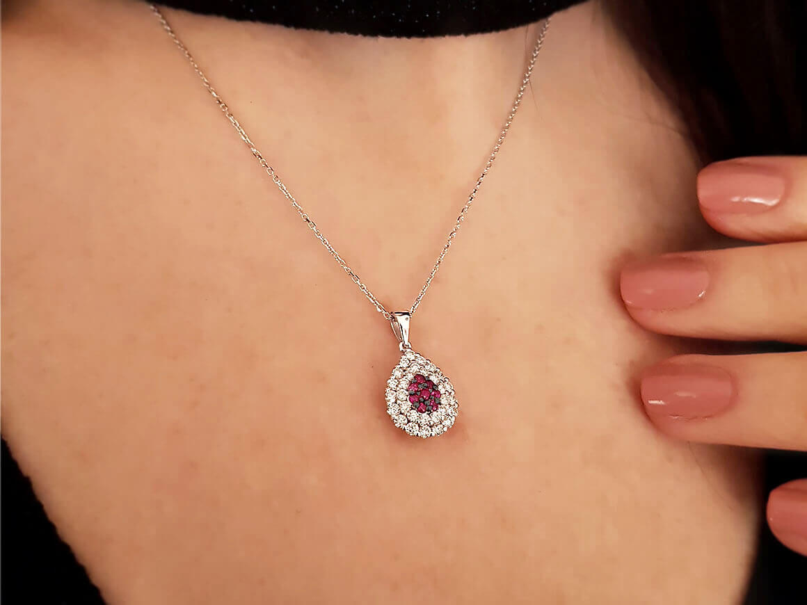 Collier double rang diamants et rubis
