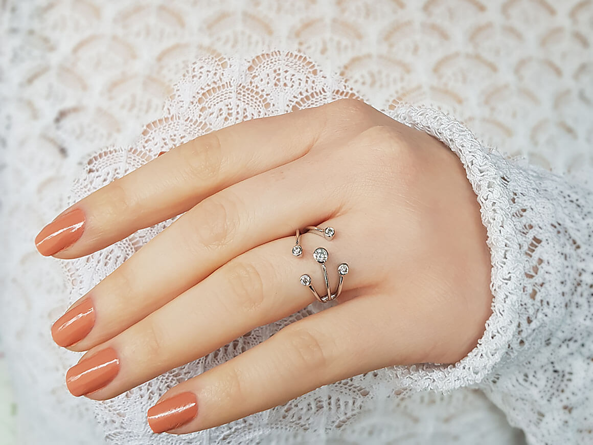 Bague spirale amour diamant