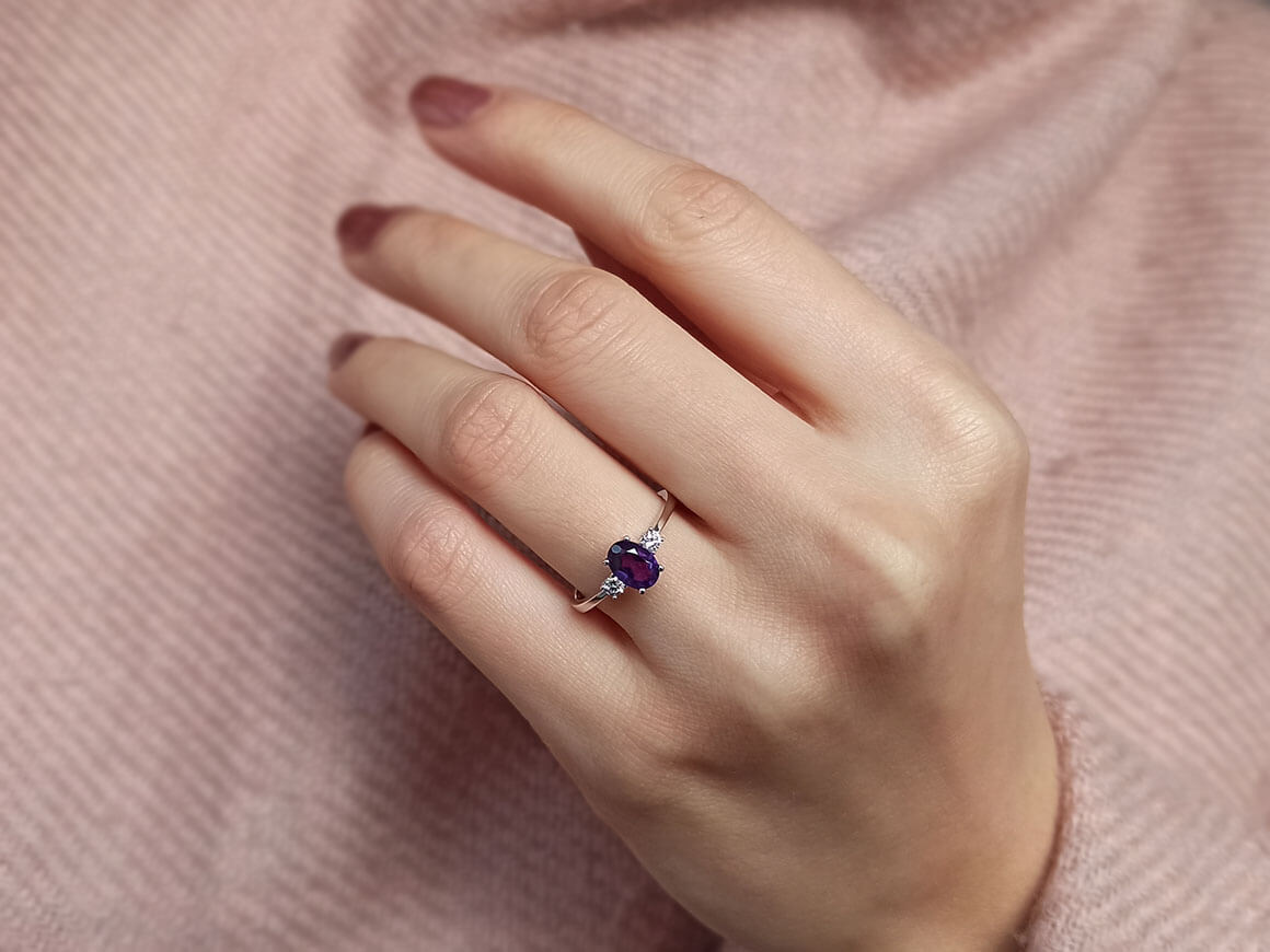 Diamond and Oval Amethyst Ring