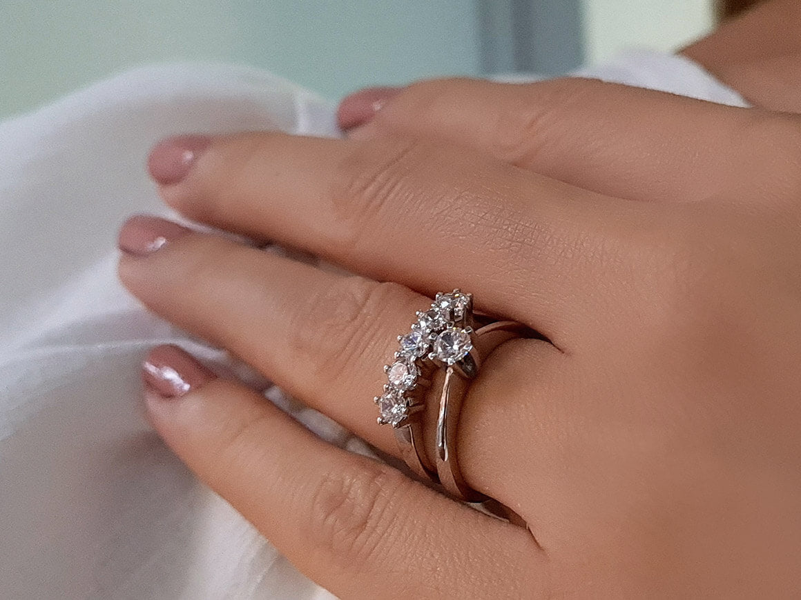 Alliance 5 pierres diamant 0,80 carat