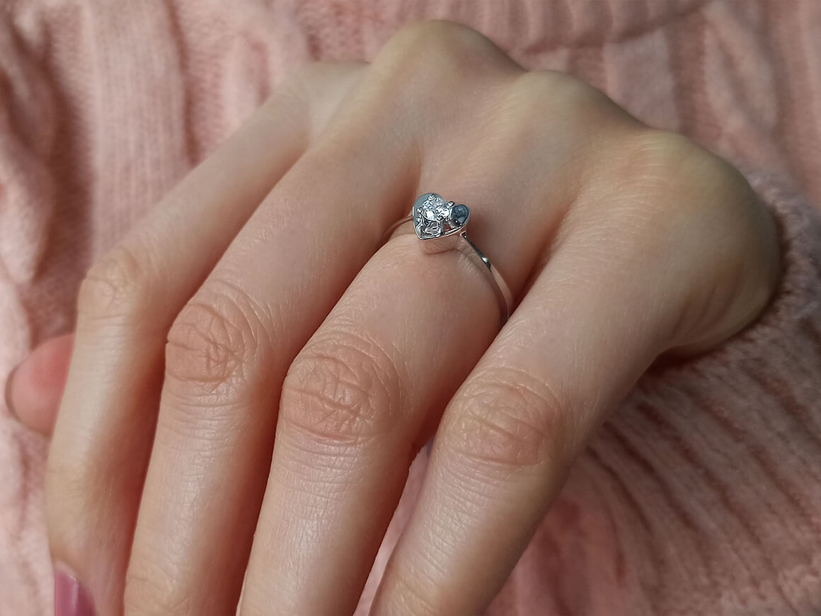 Bague coeur solitaire diamant 0,16 carat