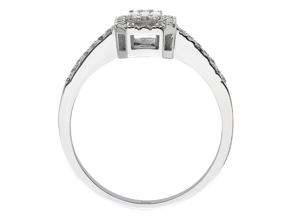 Bague baguette en diamant de 0,28 carat au total