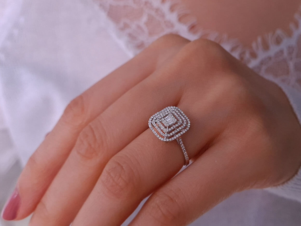 0.39 total carat diamond baguette ring