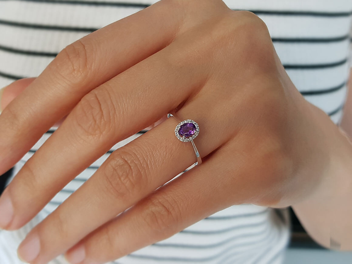Bague diamant et améthyste ovale