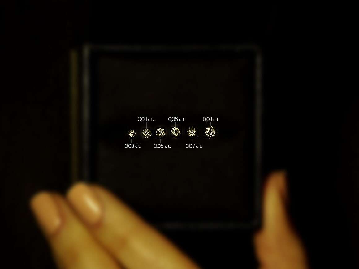 Piercing de nez en diamant de 0,08 carat