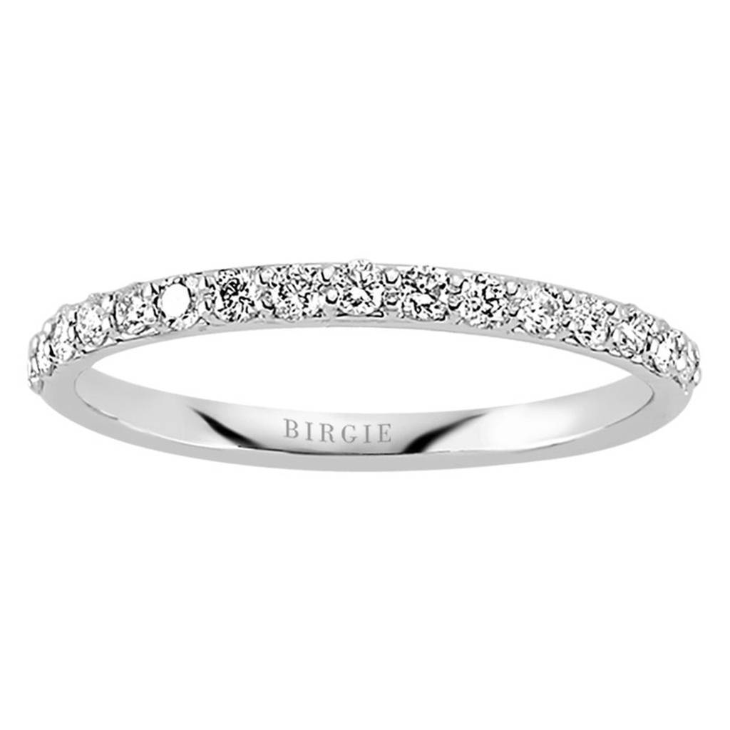 Bague d'éternité en pierre de diamant
