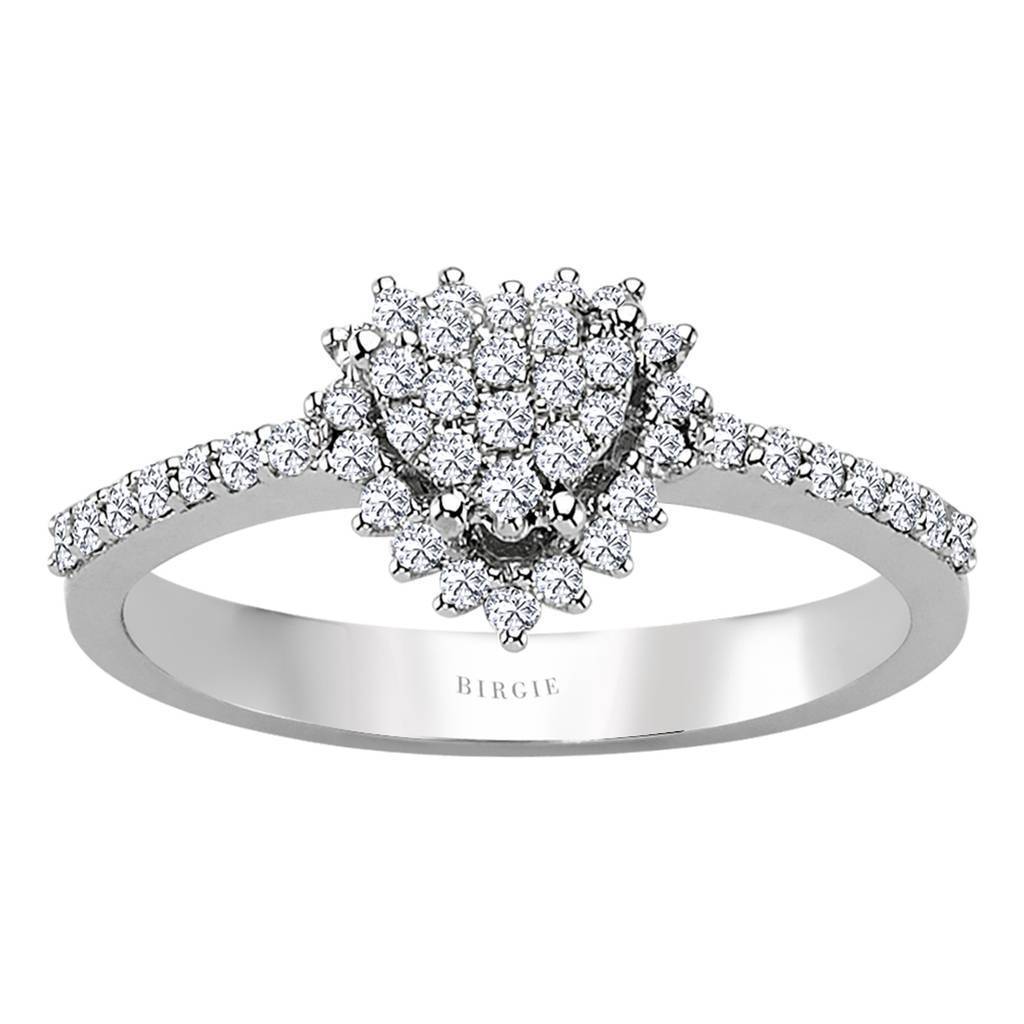 Bague d'entourage en forme de cœur en diamant