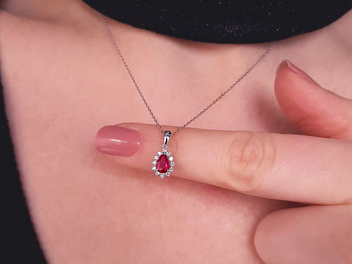 Diamant und Tropfen Rubin Halskette