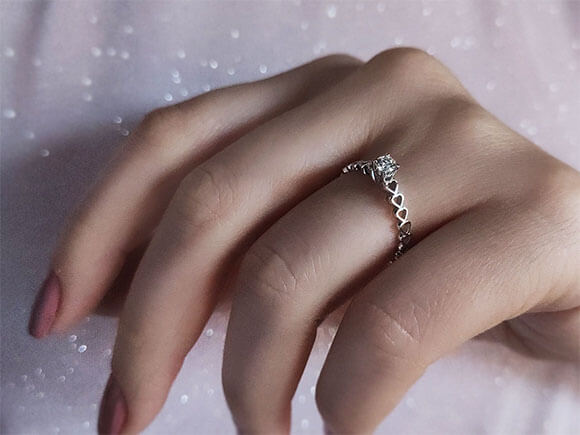 Bague solitaire diamant 0,15 carat