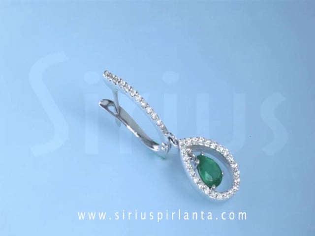 Boucles d'oreilles diamants et émeraudes taille goutte