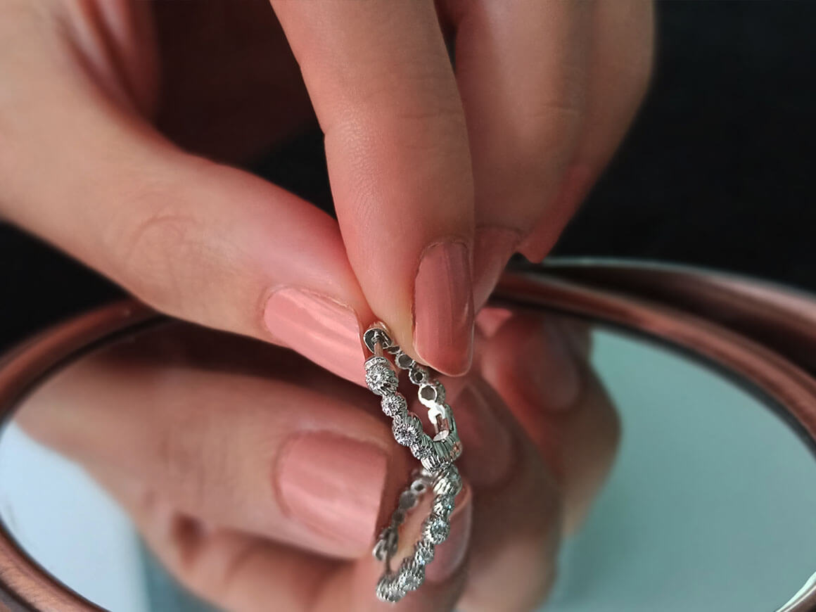 Diamond Grain Hoop Earrings