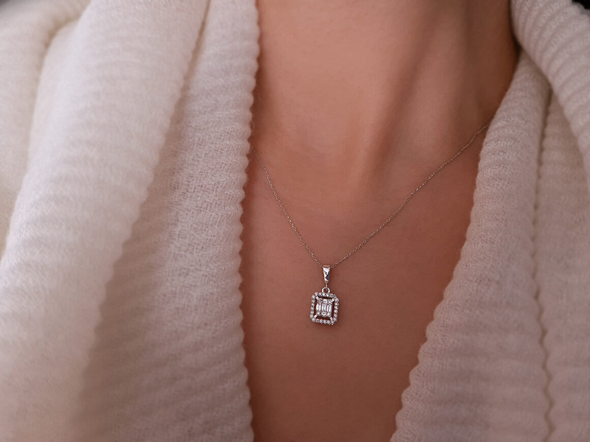 Collier baguette diamant 0,21 carat