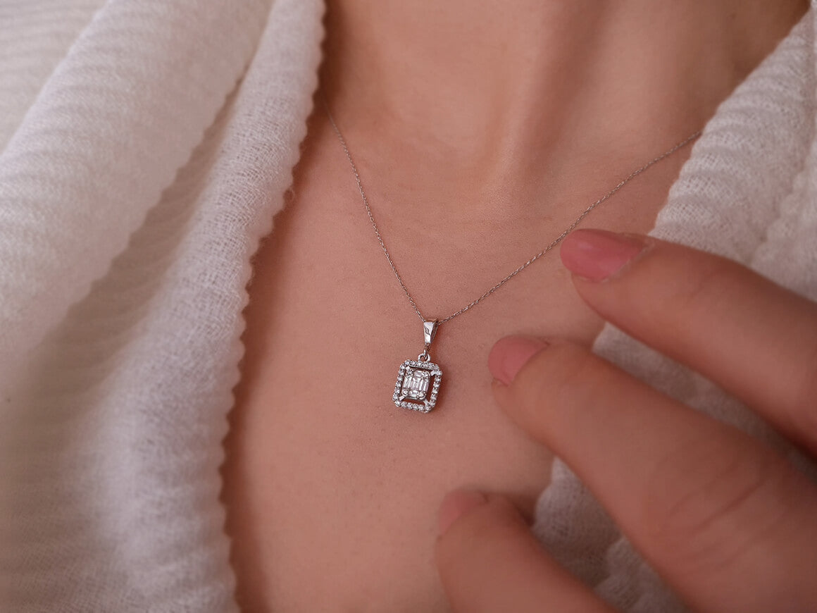 Collier baguette diamant 0,21 carat