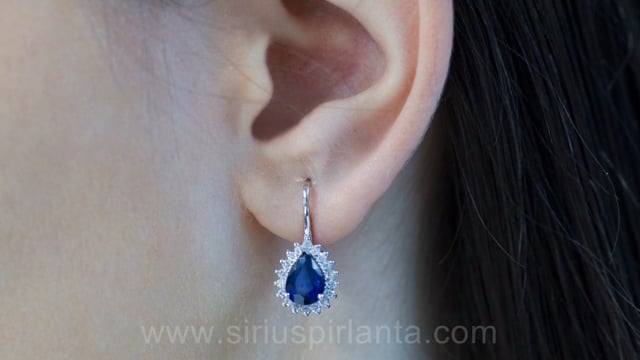 Boucles d'oreilles diamants et saphirs en forme de larme
