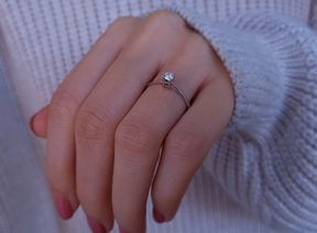 Bague solitaire diamant 0,18 carat