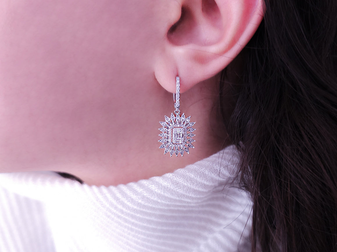 Elegante lange Diamant Ohrringe mit Baguette- und runden Diamanten im Pavé-Stil, 0.60 Karat, 14K Gold