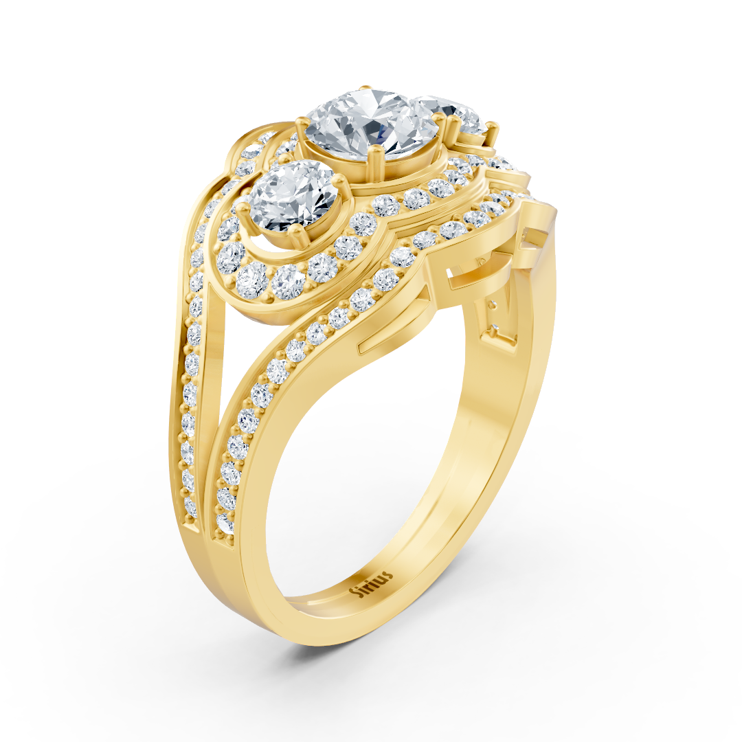 Diamond vintage engagement ring in yellow gold