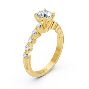Classic yellow gold solitaire diamond ring