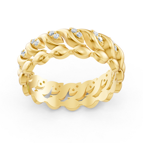 Zarter Gelbgold Ring mit Diamanten im Herzranken Design