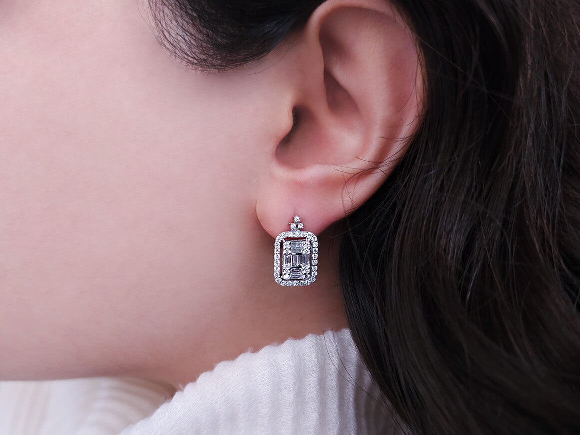 Elegante Diamant Ohrringe mit Baguette- und runden Diamanten im Pavé-Stil, 1.14 Karat, 14K Gold
