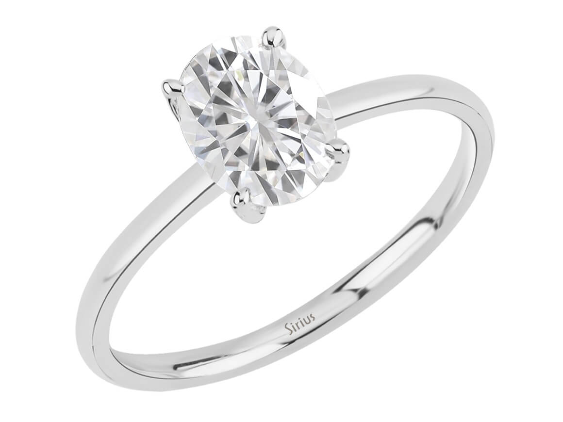 Birgie 1.60 Karat Ovaler Weißtopas Ring 8 Karat Gold