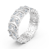 Bague en or blanc avec diamants au design incurvé