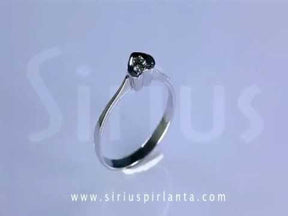 Bague diamant solitaire coeur 0,10 carat