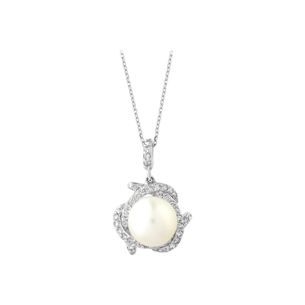 Collier de perles en diamant et en forme de larme