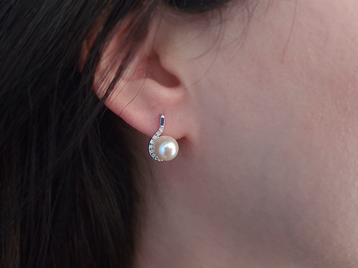 Boucles d'oreilles diamants et perles