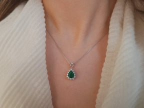 Diamant und Tropfen Schliff Smaragd Collier