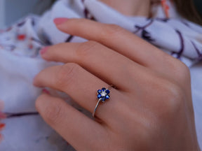 Bague marguerite diamant et saphir