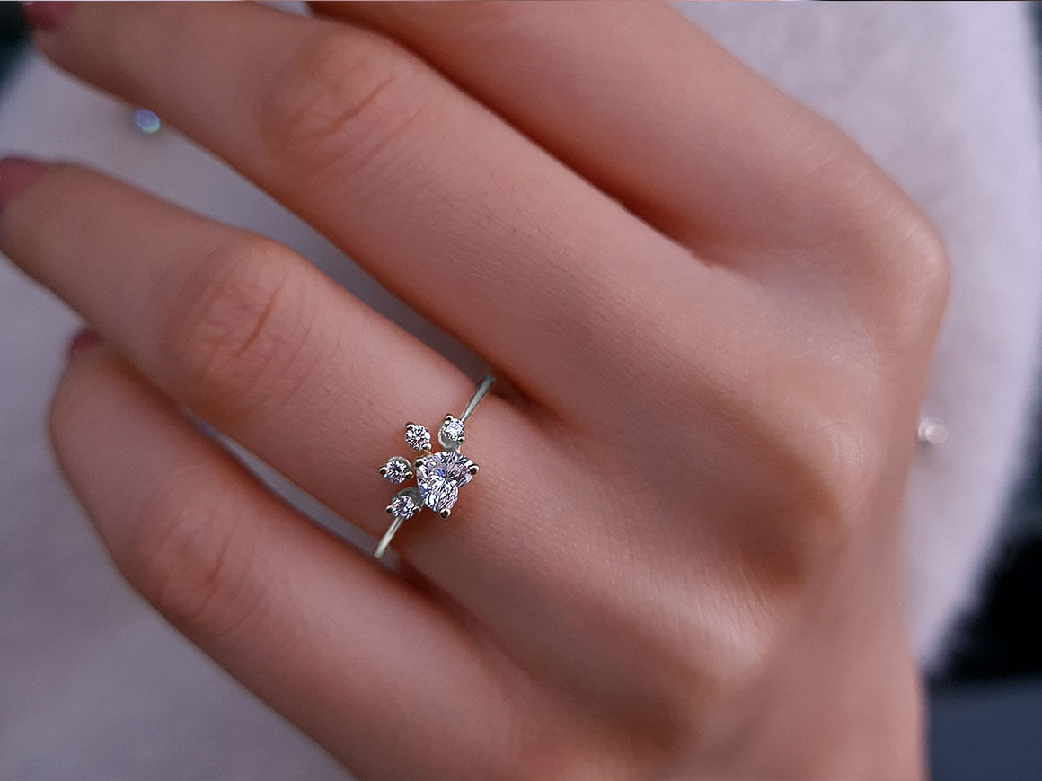 Bague Patte de Chat Diamant et Saphir Blanc