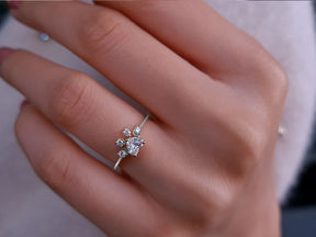 Bague Patte de Chat Diamant et Saphir Blanc