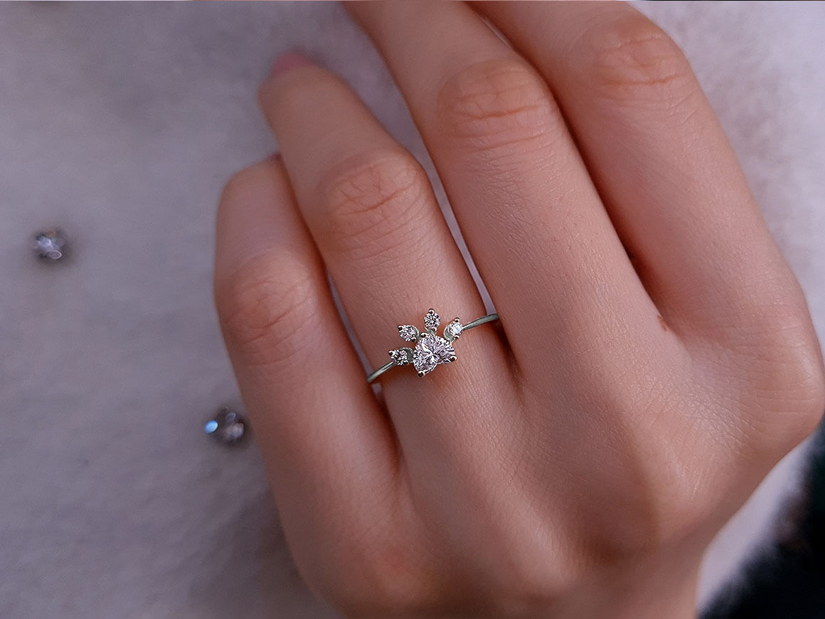 Bague Patte de Chat Diamant et Saphir Blanc