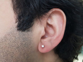 Boucles d'oreilles à tige avec diamant solitaire de 0,17 carat pour hommes