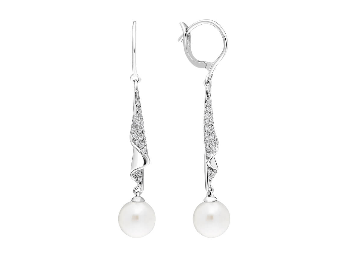 Boucles d'oreilles diamants et perles