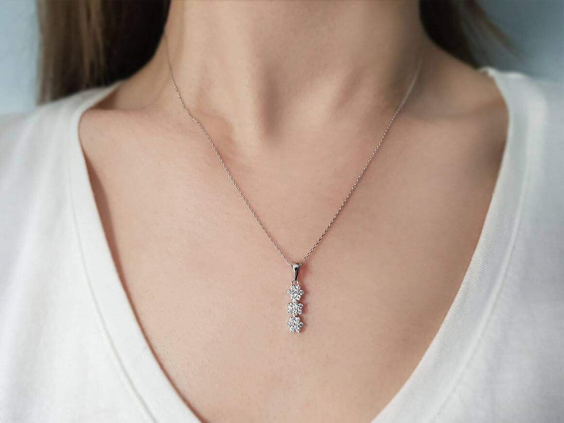 Diamond Tria Flower Necklace