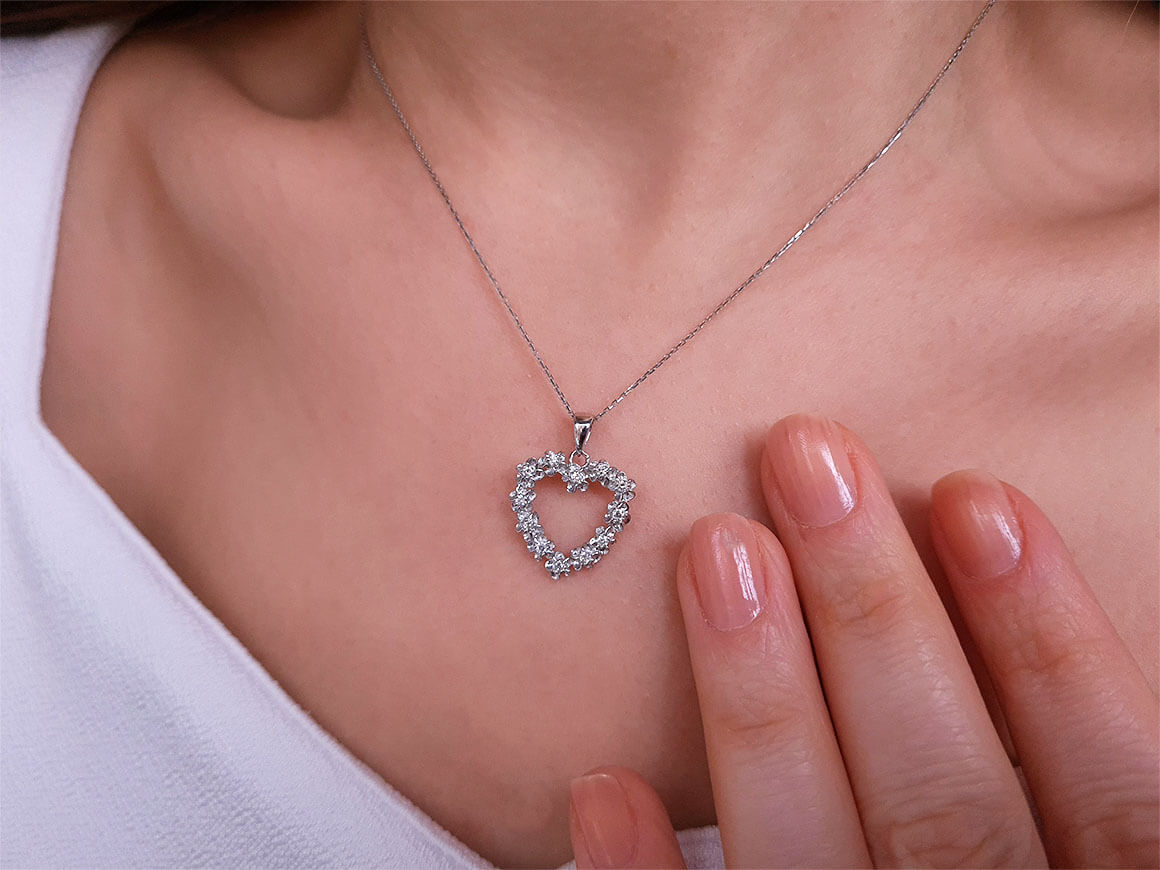 Collier coeur diamant